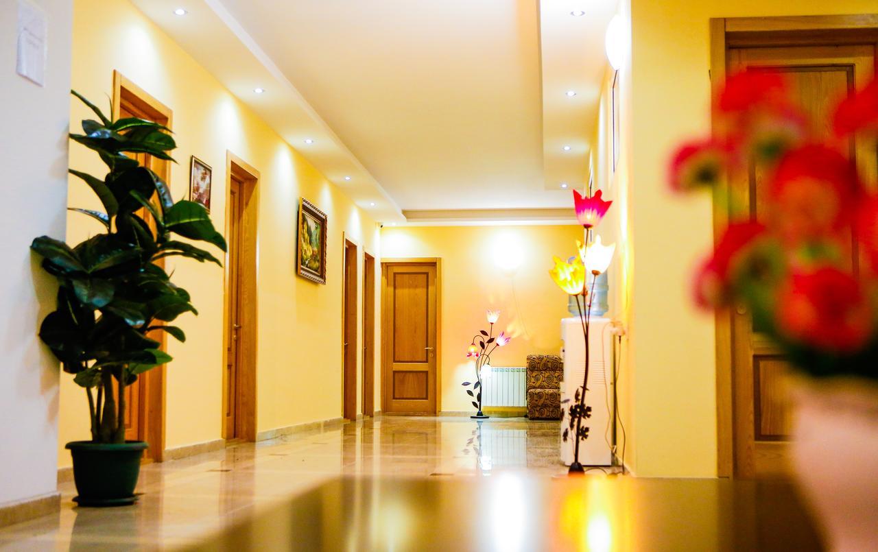 Hotel Rio Tbilisi Esterno foto