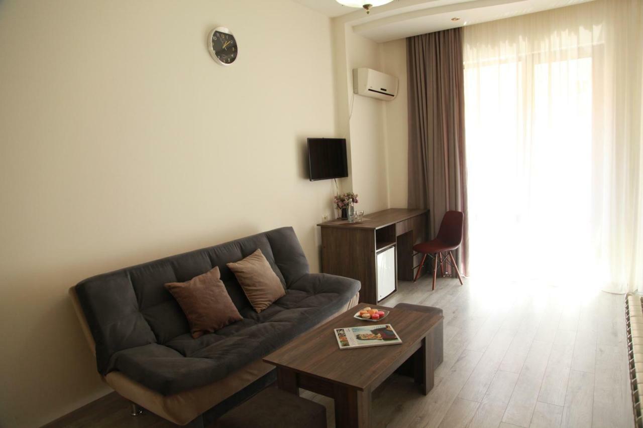 Hotel Rio Tbilisi Esterno foto